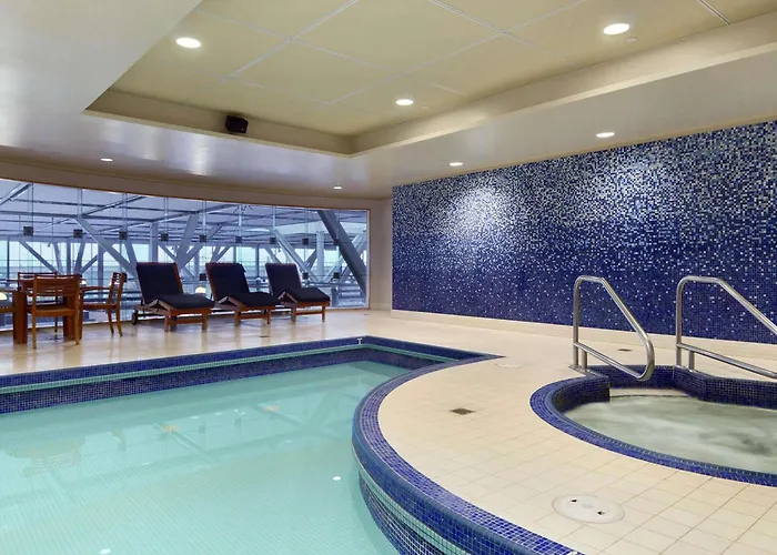 Fairmont Vancouver Airport In-Terminal Hotel