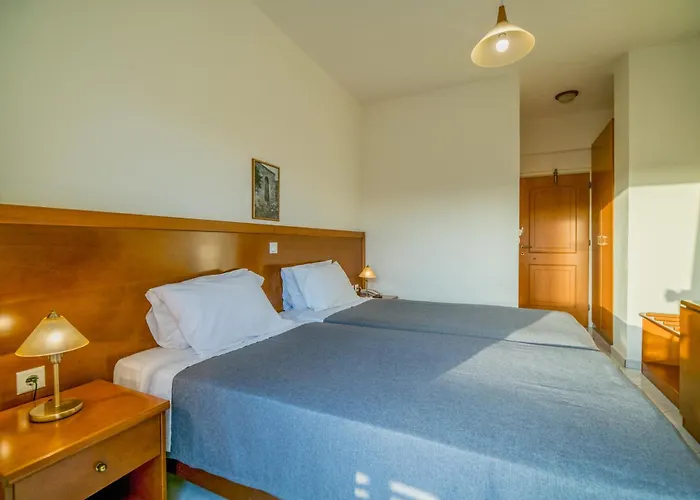 Hiona Holiday Hotel