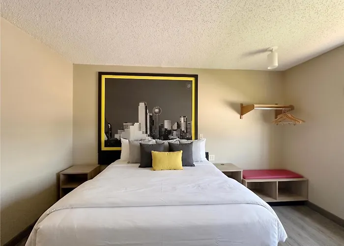 Super 8 By Wyndham Irving Dfw Airport/South