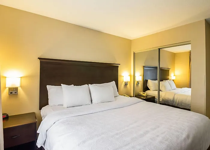 Mainstay Suites Fargo - I-94 Medical Center