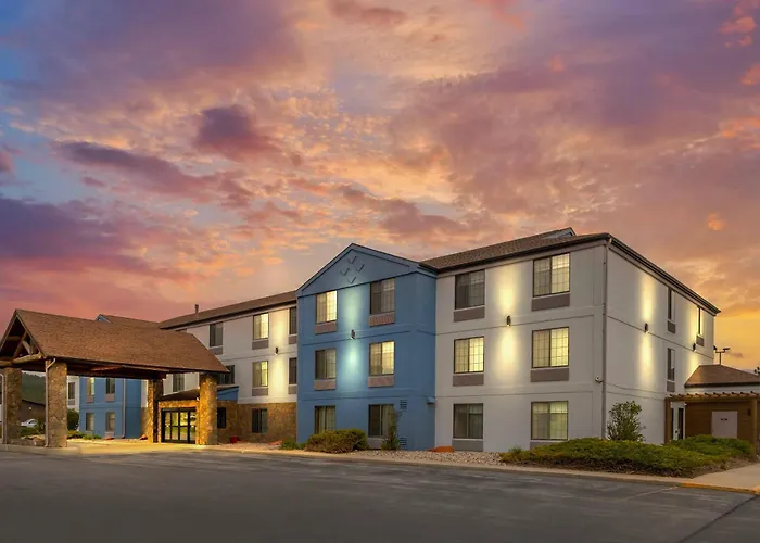 Comfort Inn & Suites Summerset - Black Hills Area