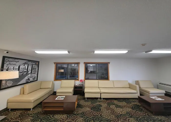 Super 8 By Wyndham Coshocton Roscoe Village