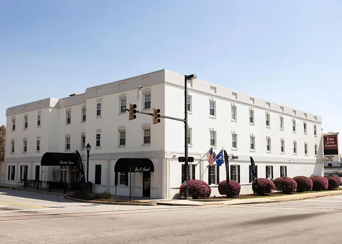 Inn On The Square, An Ascend Collection Hotel