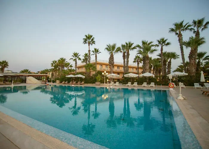 Dioscuri Bay Palace San Leone