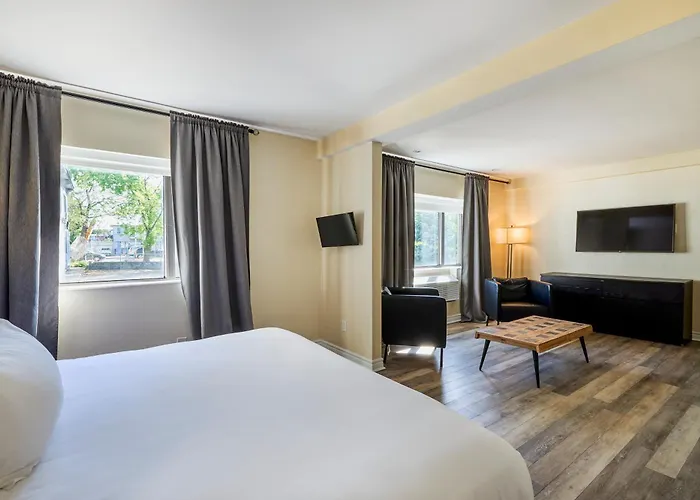 Hotel Newstar Montreal