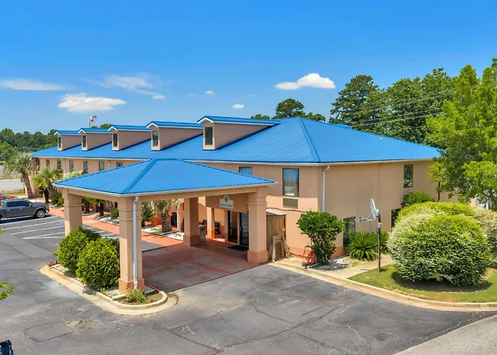 Gray Inn & Suites
