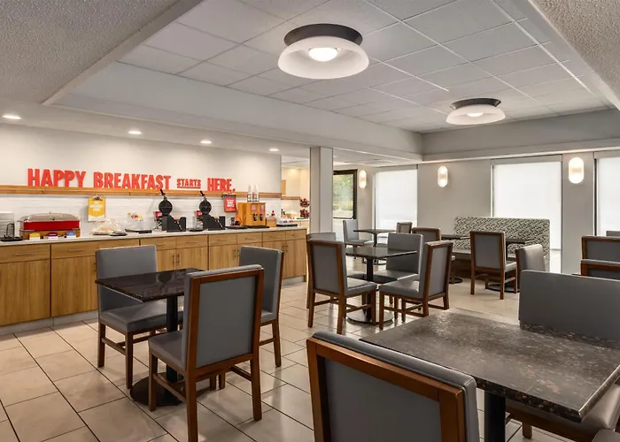 Hampton Inn -South