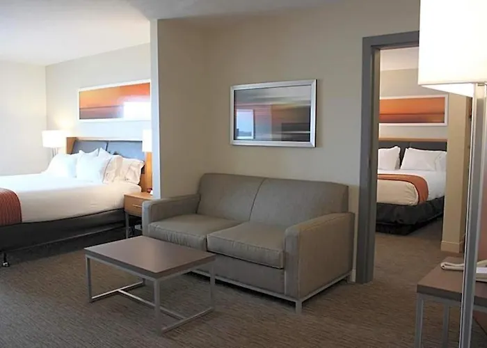 Holiday Inn Express Munising-Lakeview Hotel By Ihg