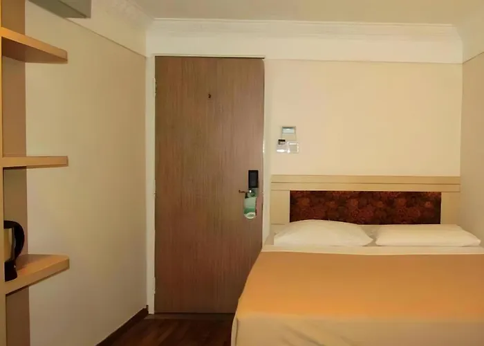 Arianna Hotel