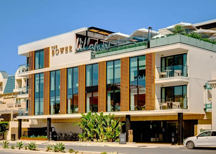 Bower Coronado