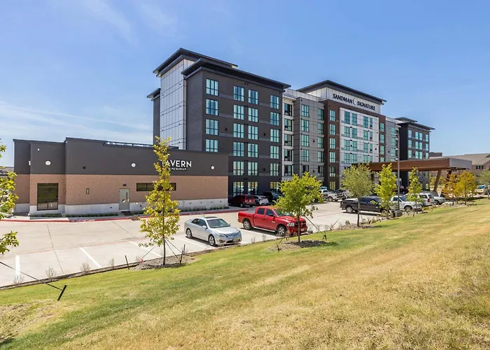 Sandman Signature Dallas Las Colinas Hotel & Suites