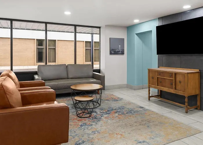 Super 8 By Wyndham Great Falls City Center