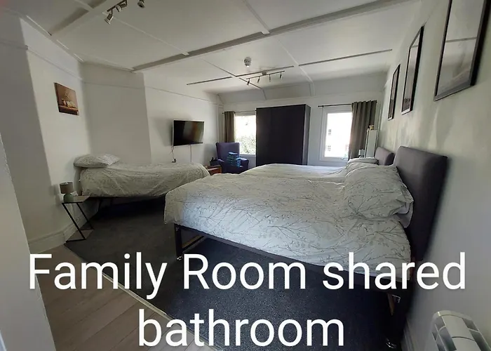 Royal Oak Rooms