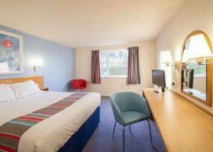 Travelodge Bristol Severn View M48