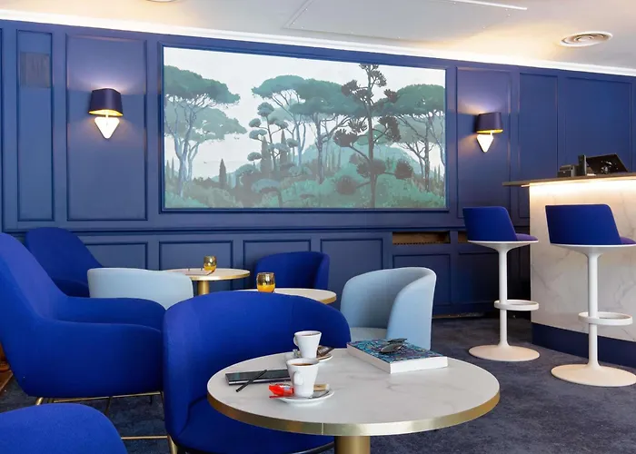 Mercure Centre Bompard La Corniche