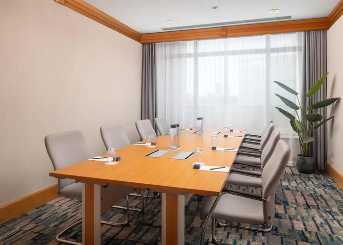 Hilton Paris Charles De Gaulle Airport Hotel Le Mesnil-Amelot