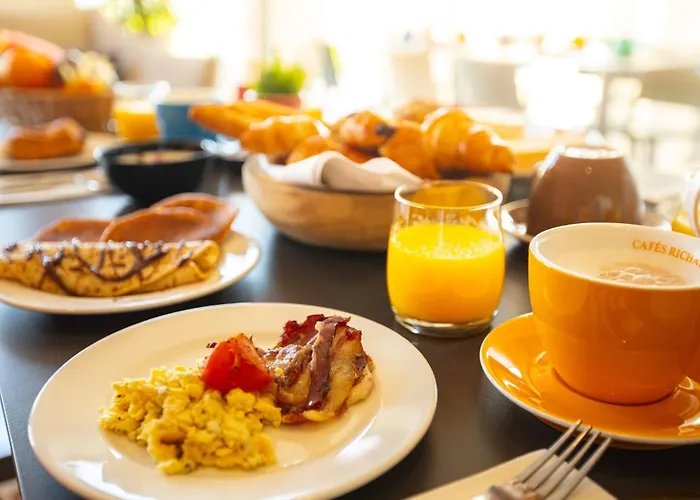 Holiday Inn By Ihg