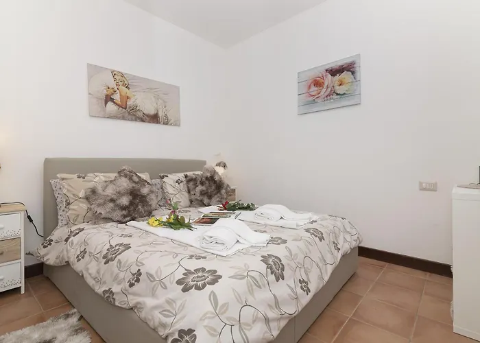 Budget Village Apartments - Porto Letizia Porlezza