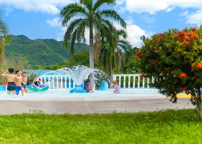 Hotel y Parque Acuatico Agua Sol Alegria