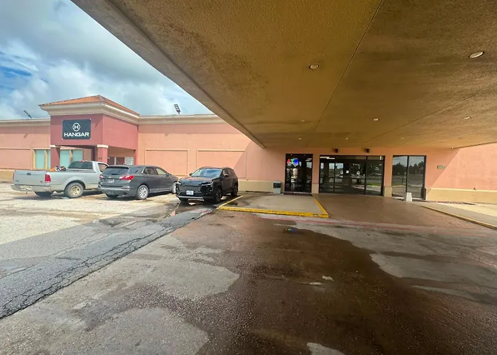 Express Inn & Suites