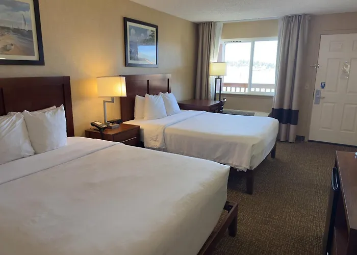 Comfort Inn On The Bay