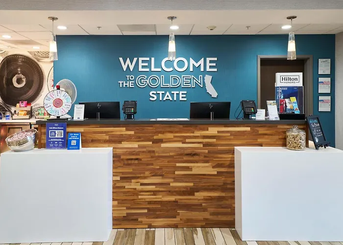 Hampton Inn & Suites