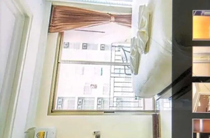 March Hotel