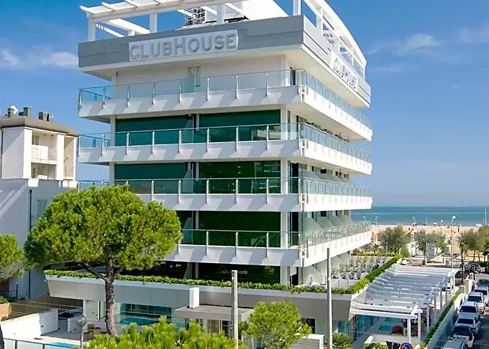 Club House Hotel