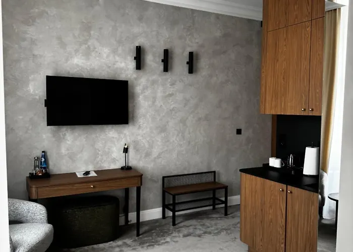 City Boutique Hotel