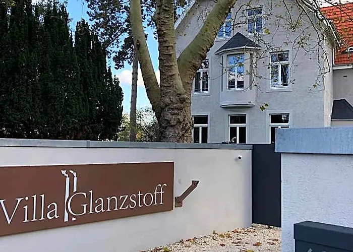 Villa Glanzstoff