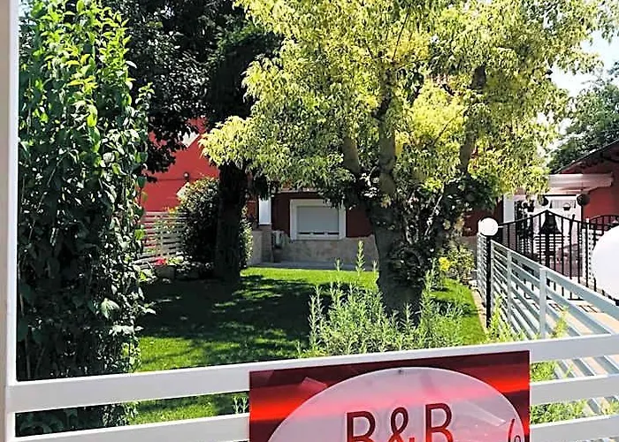B&B Red Village