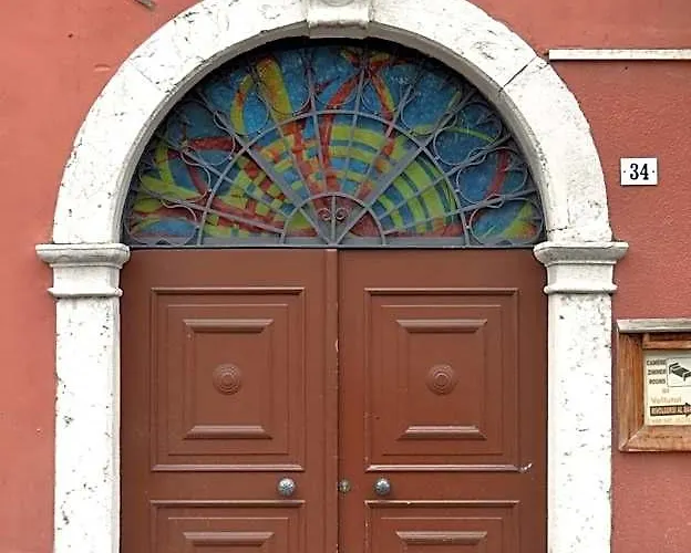 Ai Vellutai
