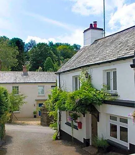 Hunters Lodge Inn
