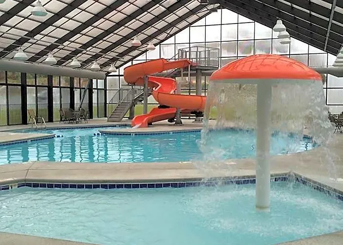 Grand Smokies Resort Lodge