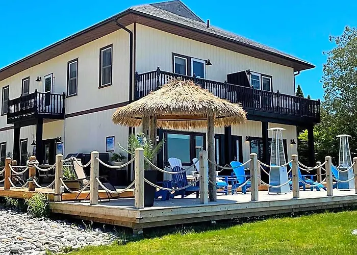 Paradise Inn On The Beach