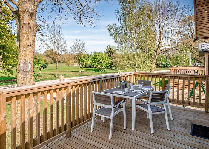 Hawthorn Glen Lodges