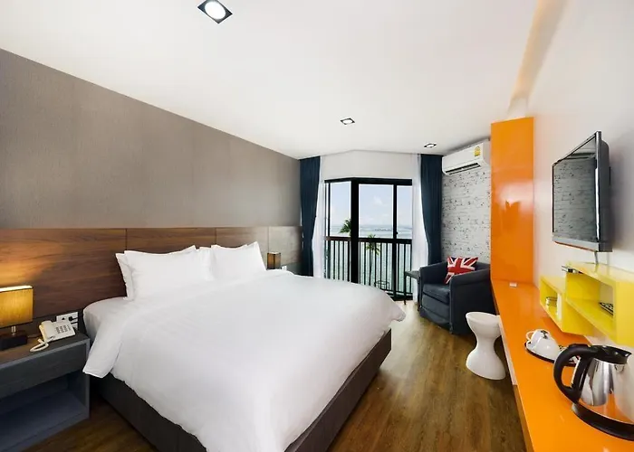 The Loft Seaside Sriracha Hotel