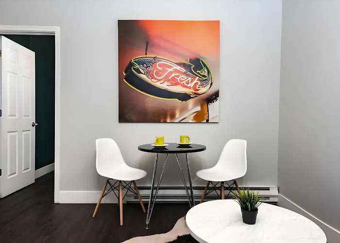 The Oxford Seattle-Downtown