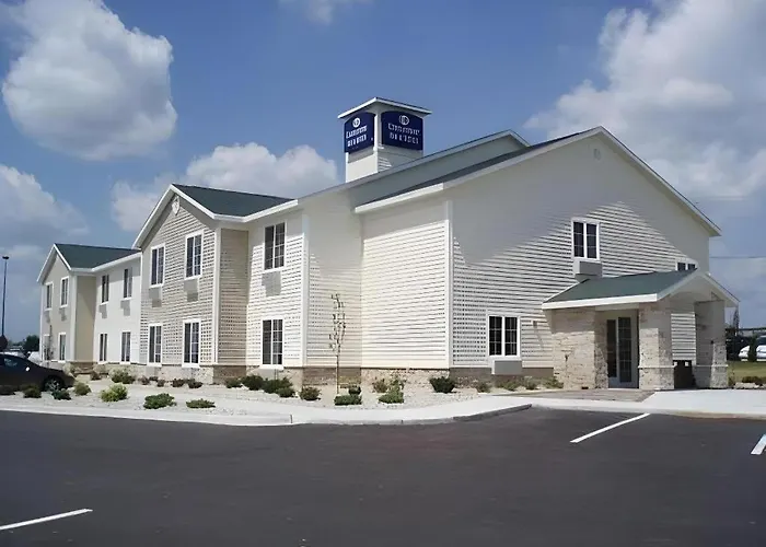 Cobblestone Inn & Suites - Durand