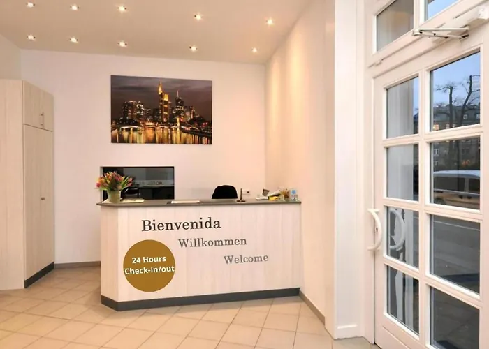 Apadana Frankfurt
