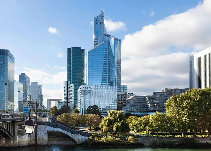 Novotel Paris La Defense Esplanade