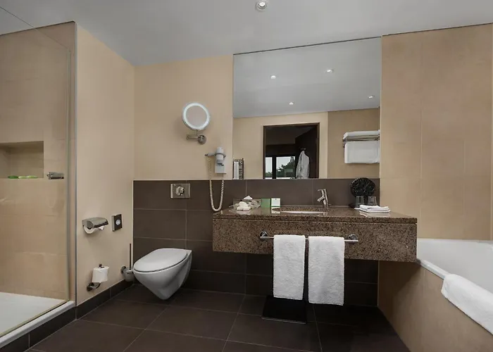 Holiday Inn Resort Warsaw Jozefow By Ihg