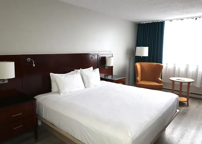 Travelodge By Wyndham Quebec City & Convention Centre