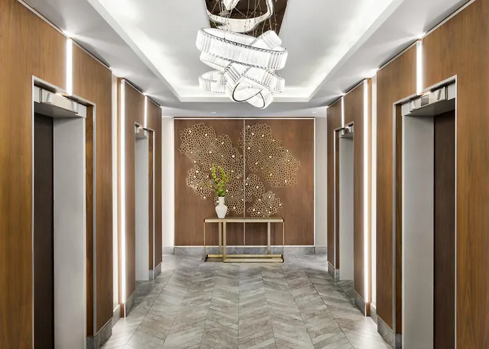 Crowne Plaza Airport By Ihg