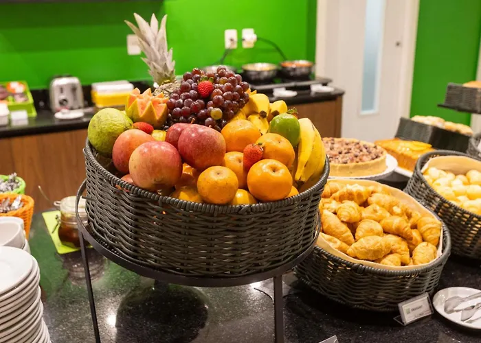 Ibis Styles - 1 Quadra Do Mar