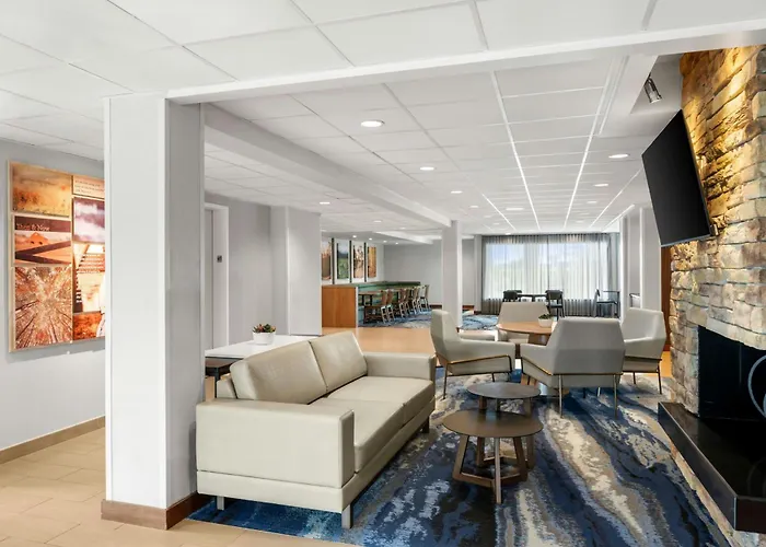Fairfield Inn & Suites By Marriott Madison West/Middleton