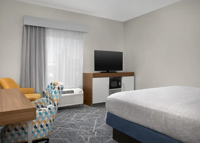 Hampton Inn & Suites Lake City