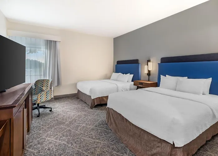 Hampton Inn