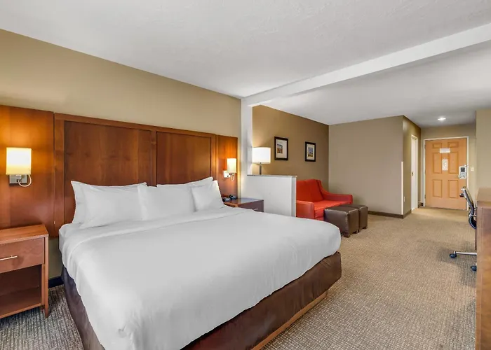 Comfort Suites Airport