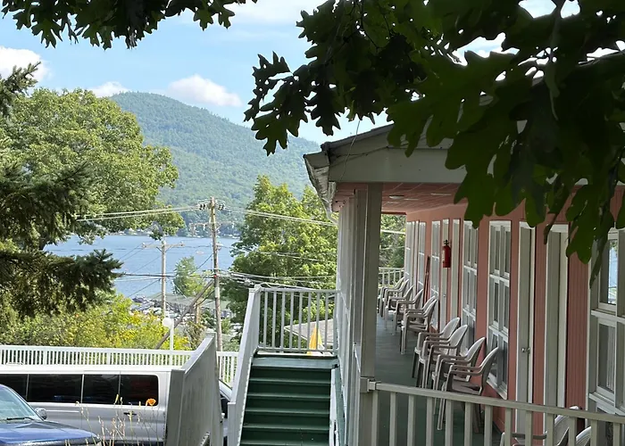 Pinebrook Motel